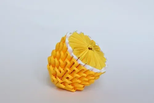 Kit origami 3D citron, fruit lumineux à plier : sculpture en origami 3D, vue 1