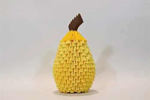 Kit origami 3D poire en papier à plier : sculpture en origami 3D, vue 1