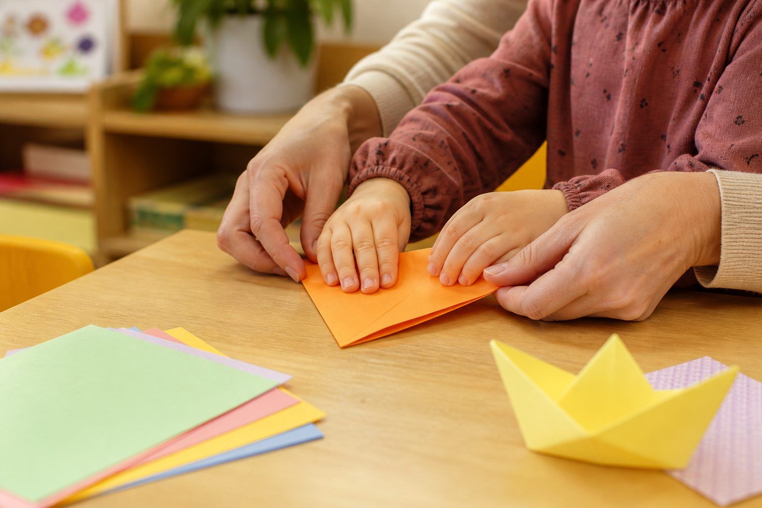 Comment accompagner un enfant de 3 à 6 ans pendant le pliage ?